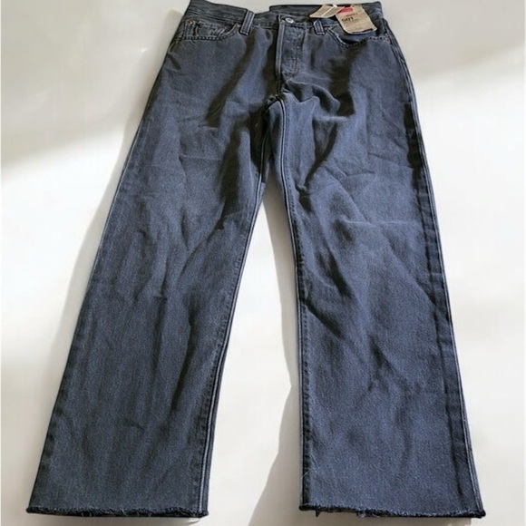 Levis 501 Jeans - Picture 1 of 7